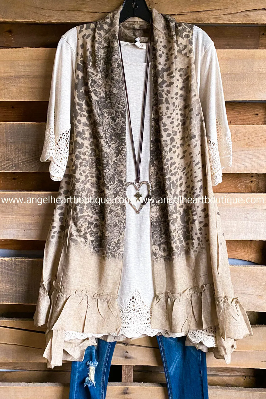 AHB EXCLUSIVE: Counting the Stars Vest - Taupe/Rose Leo