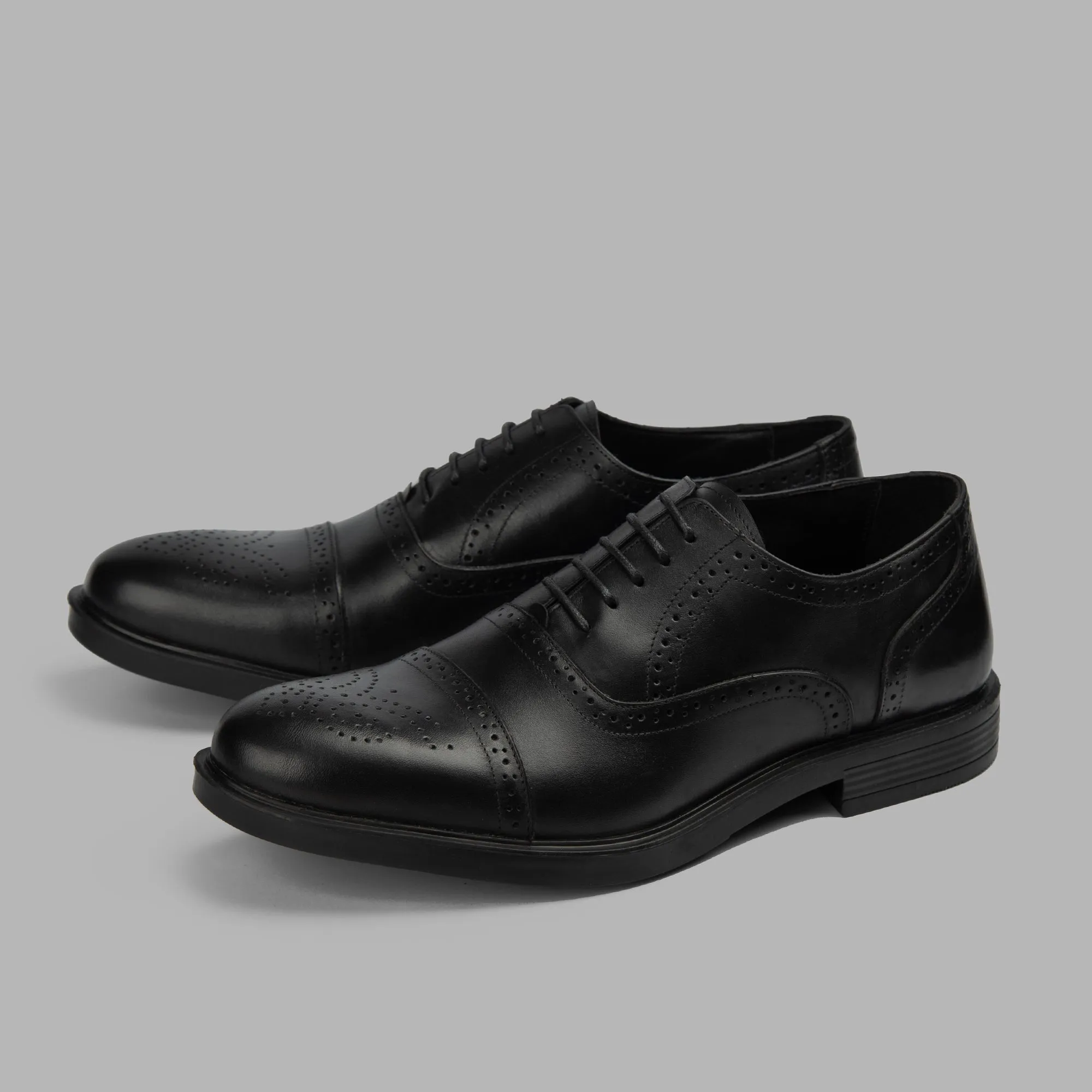 Brio Oxford Semi Brogue - Black