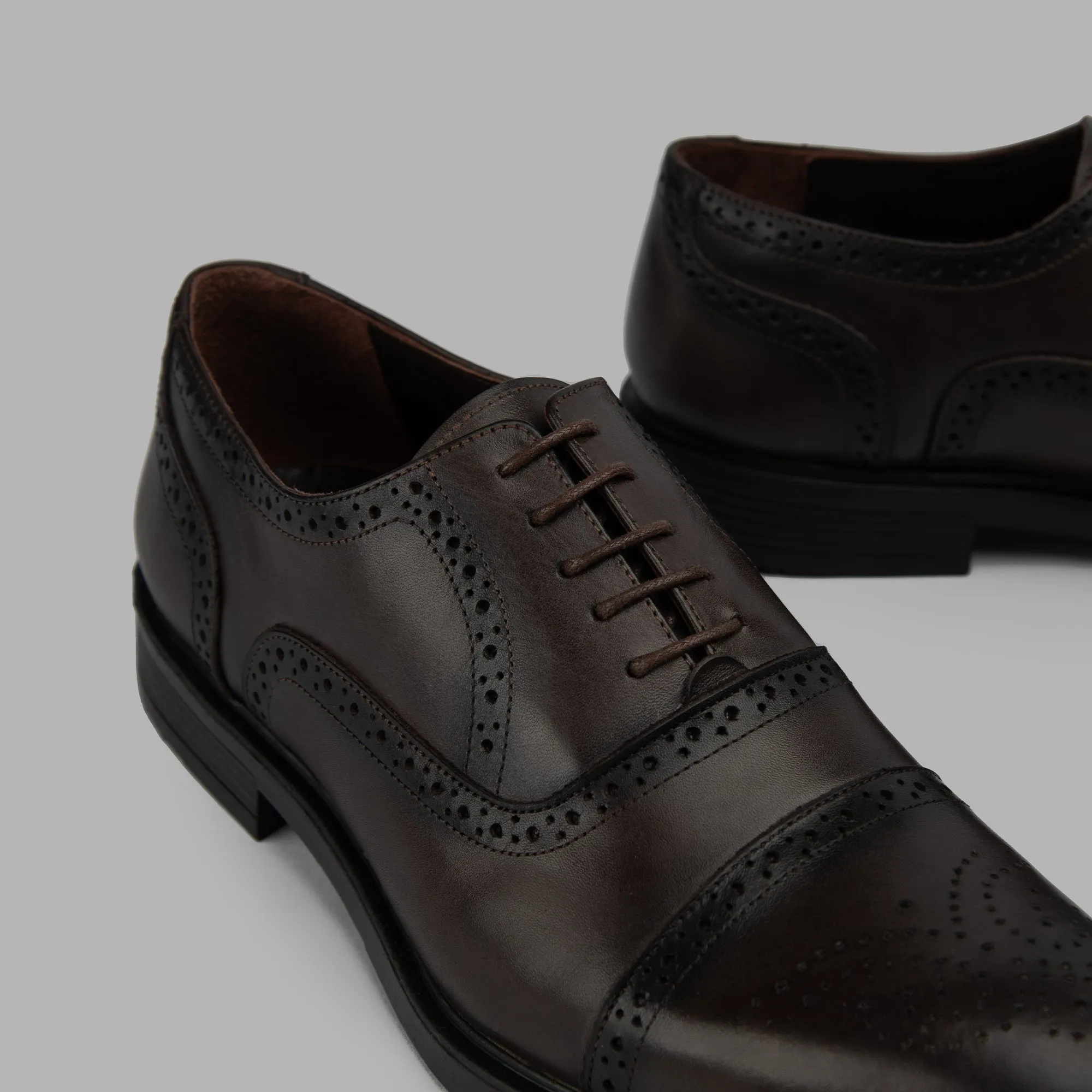 Brio Oxford Semi Brogue - Brown