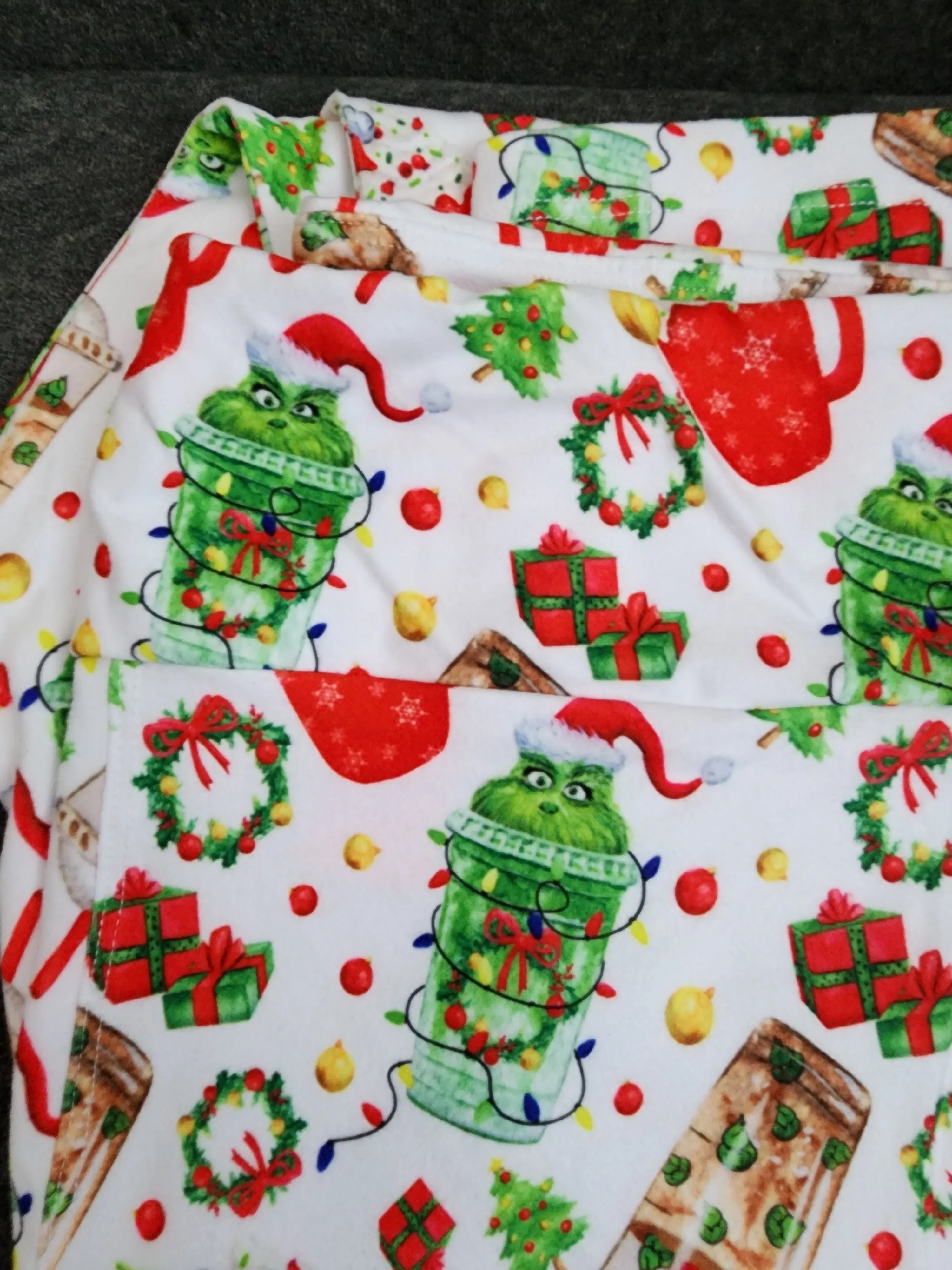 *Charlie's Project The Grinch Christmas Latte Leggings