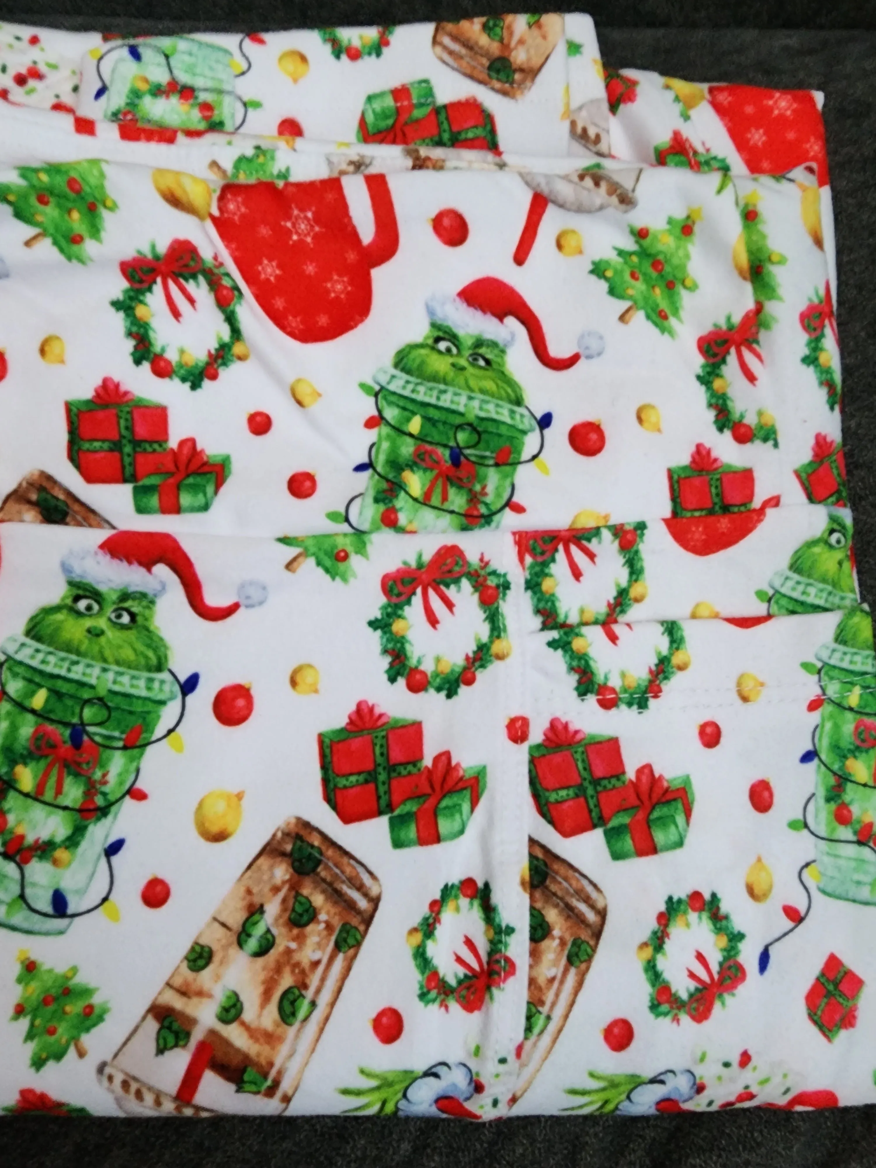 *Charlie's Project The Grinch Christmas Latte Leggings