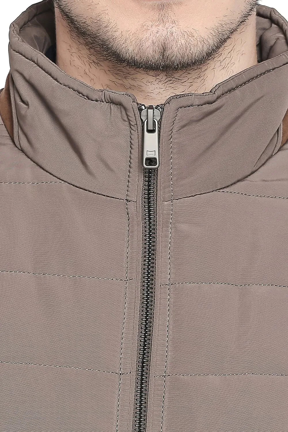 Comfort Fit Sleeve Less Poly Fill Jacket