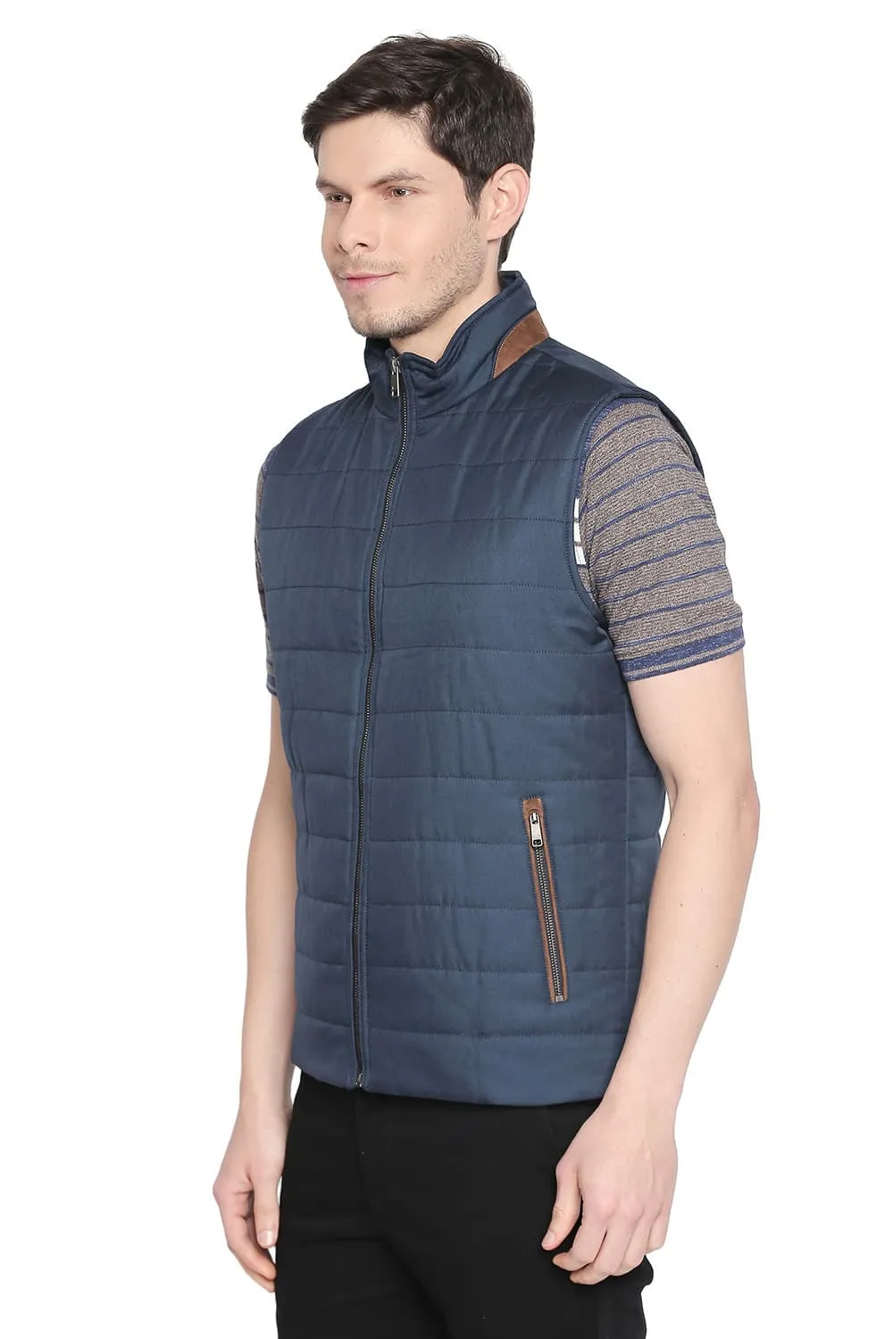 Comfort Fit Sleeve Less Poly Fill Jacket