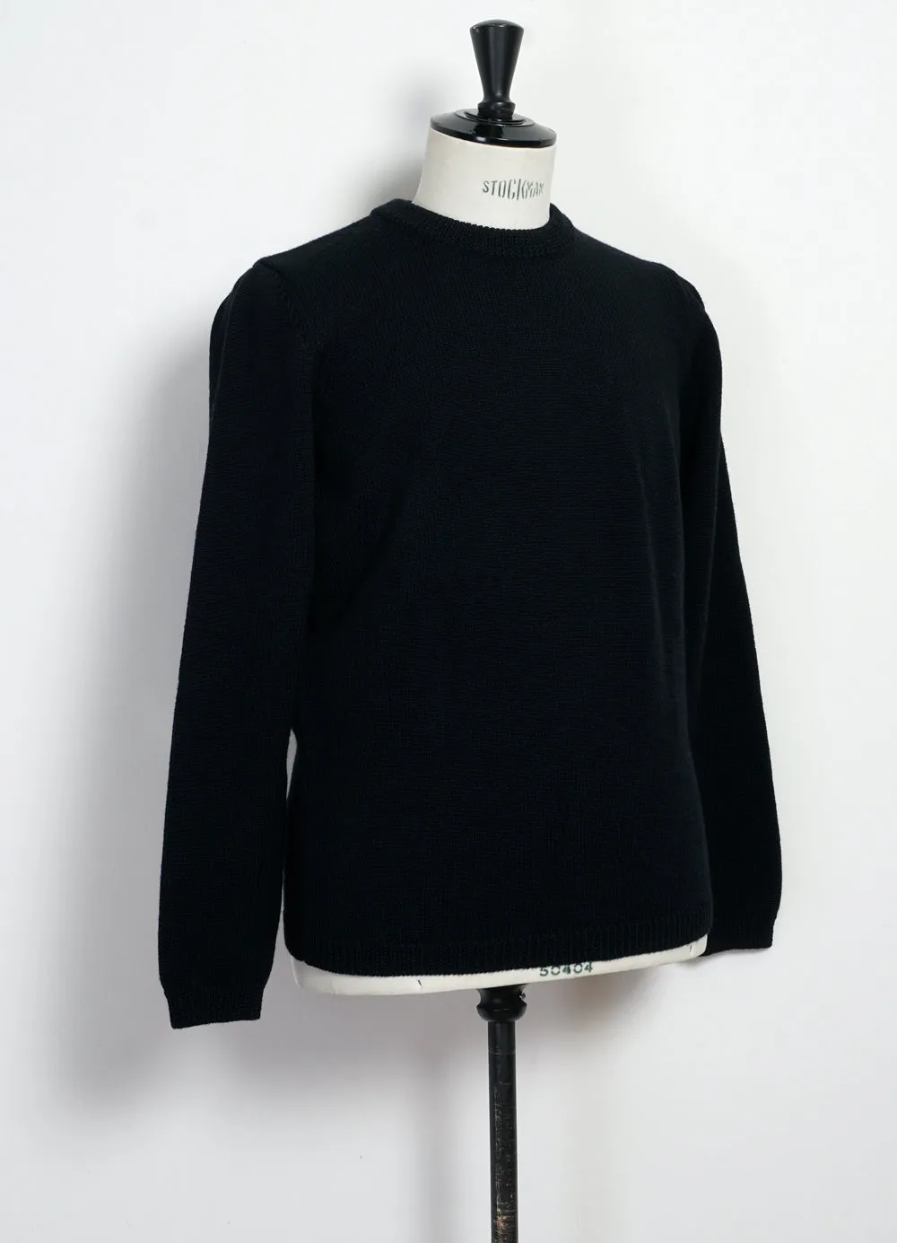 ESKE 28-05-2 | Knitted Crew Neck Sweater | Black