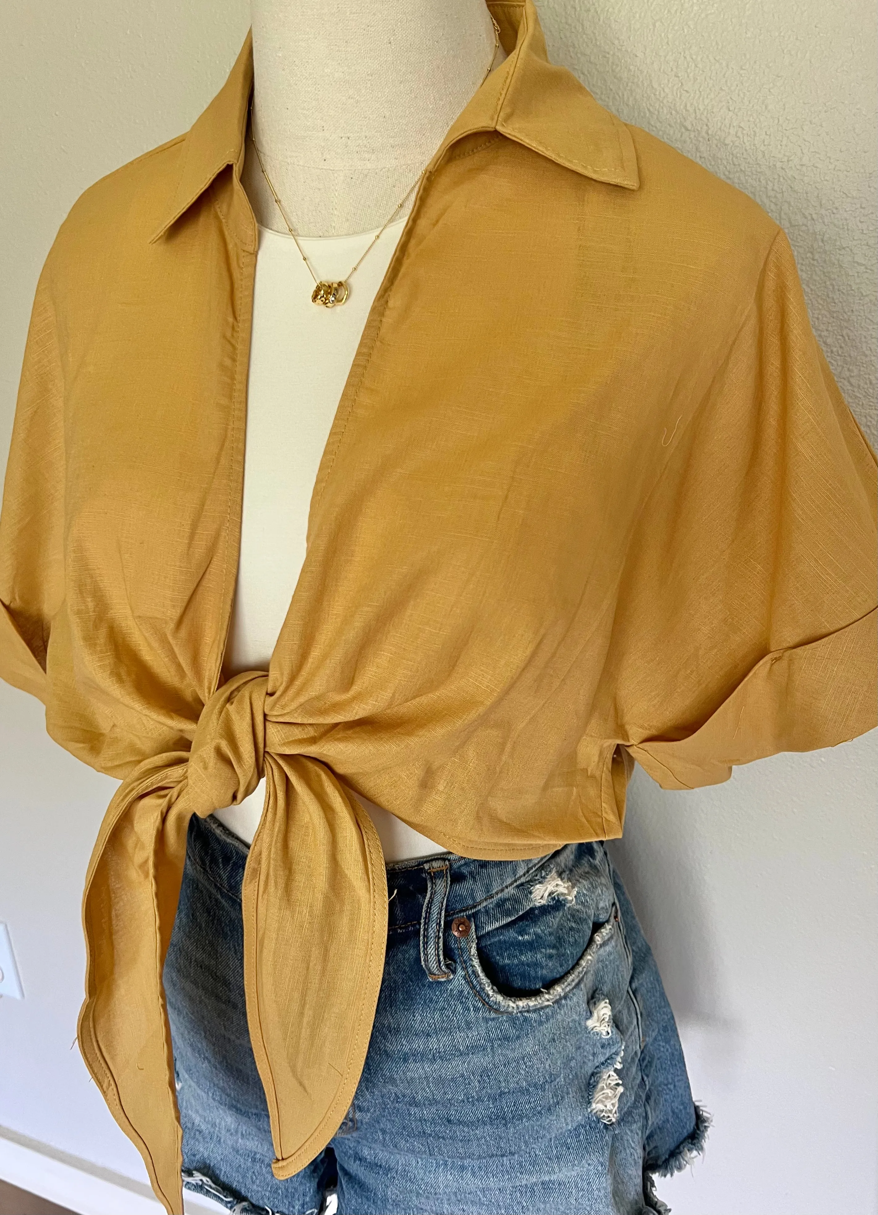 Marianna Cropped Collared Button Down Blouse