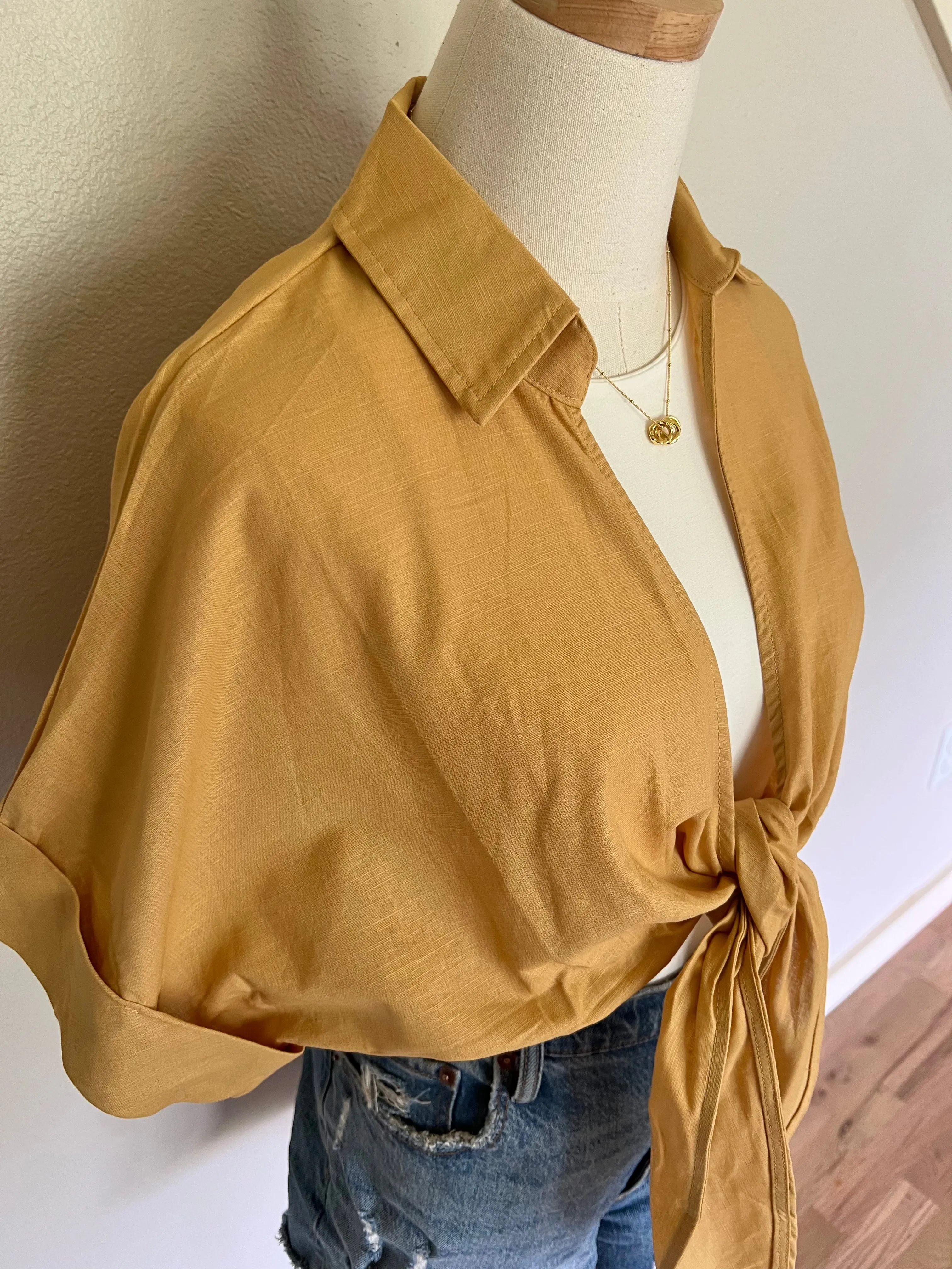 Marianna Cropped Collared Button Down Blouse