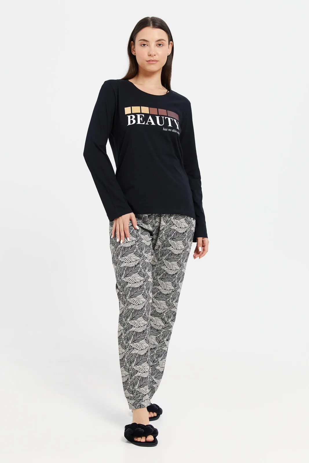 Women Black Chest Print Long Sleeve Pyjama Set (2 Piece)